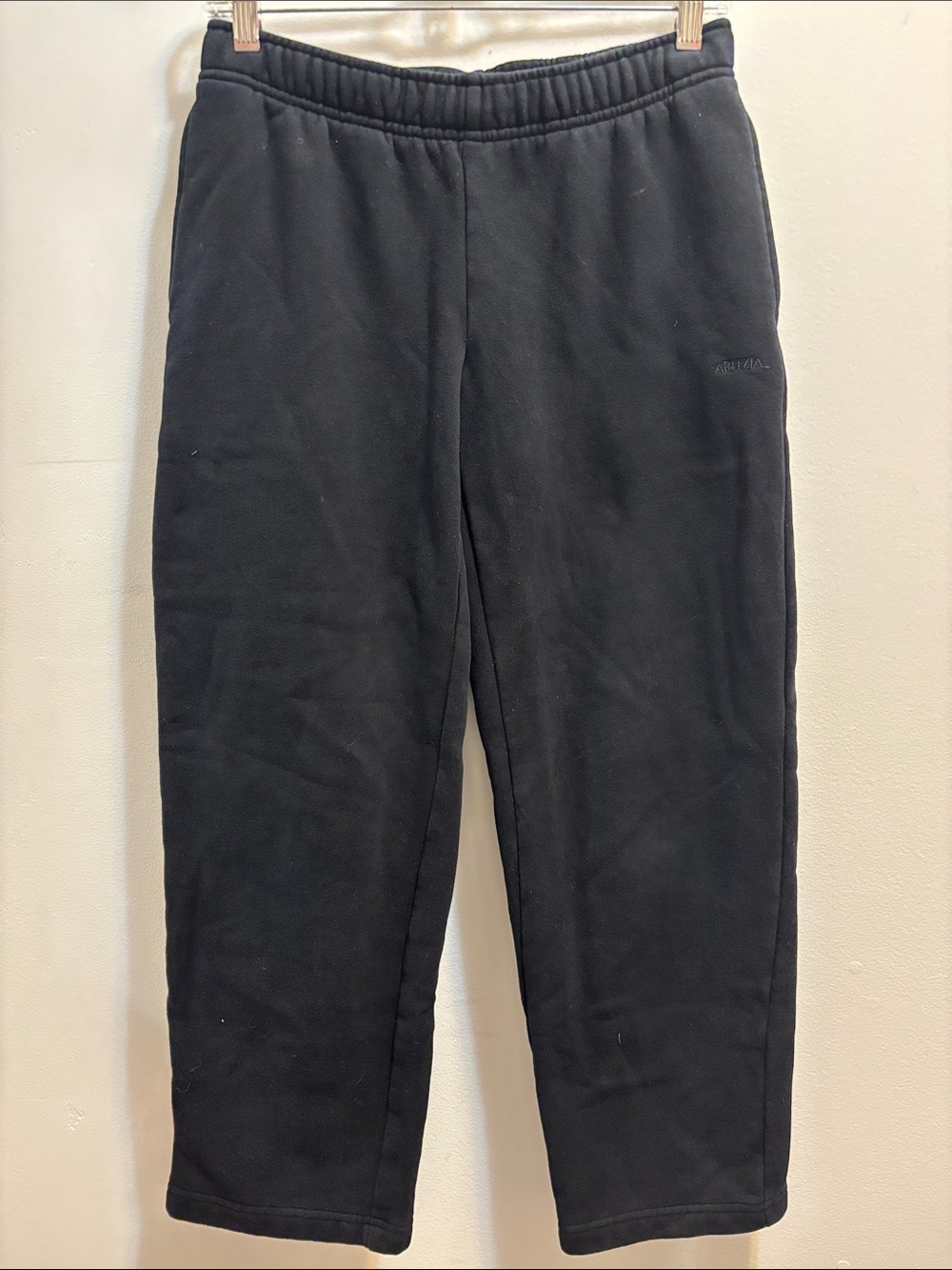 Aritzia Cozy SweatFleece Mega Fit Sweatpants